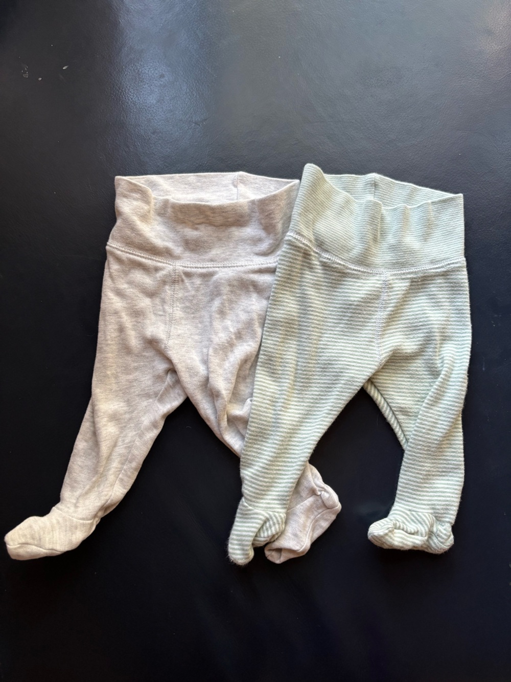 H&M Kids Ribbed Footed Leggings in Light Beige and Sage Green